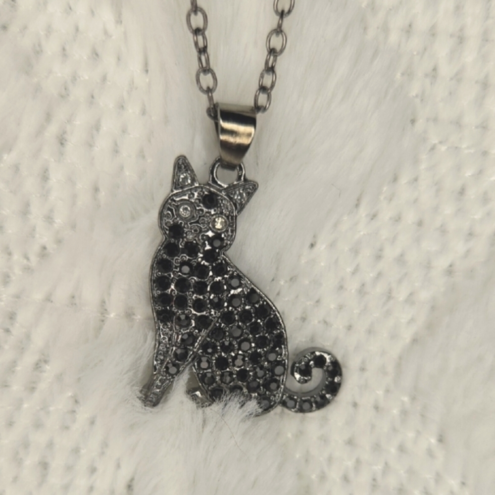 Black Cat Gothic Witchy Necklace - Picture 1 of 2